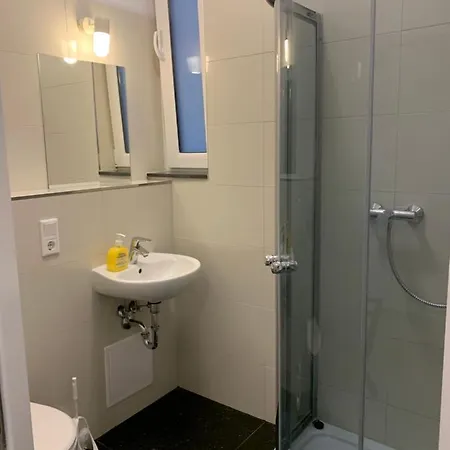 Apartment Lovely Studio West 9 *